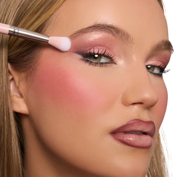 model swatching shade from 100% original 30-pan colourpop smokey rose eyeshadow palette for her available at Heygirl.pk in Pakistan