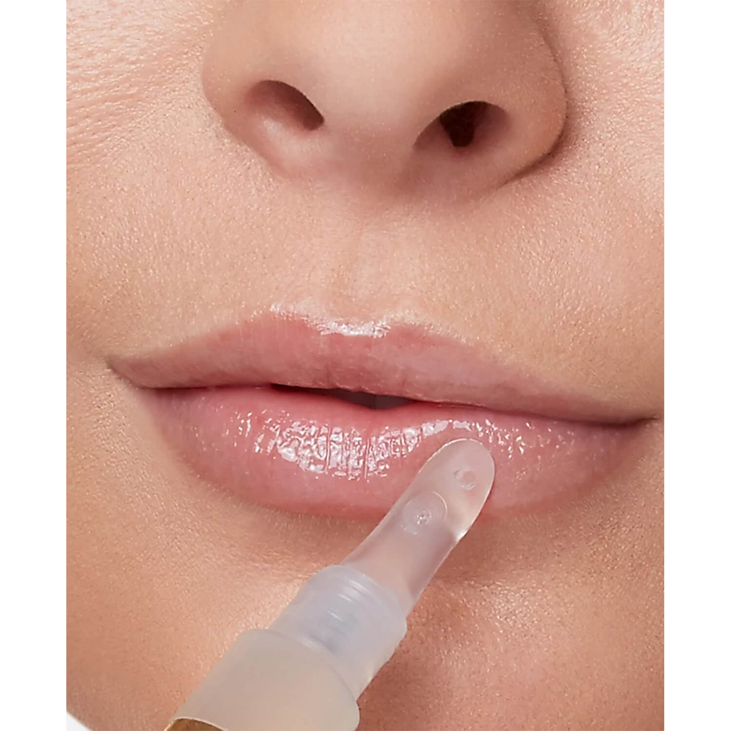 results of using grande lip plumper for her available at Heygirl.pk for delivery in Pakistan