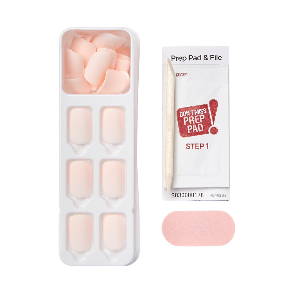 Shop artificial press-on manicure and nails in pink matte for your everyday or Eid wear available at Heygirl.pk for delivery in Pakistan.