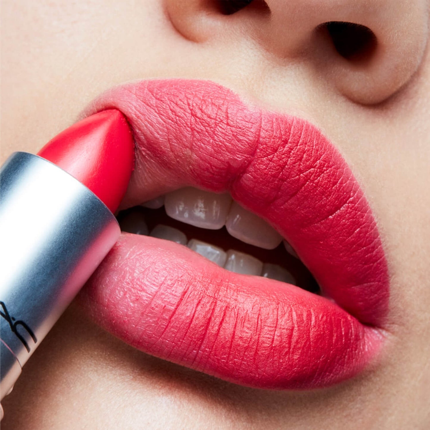 swatch of mac lipstick relentlessly red available at heygirl.pk for delivery in karachi lahore islamabad pakistan