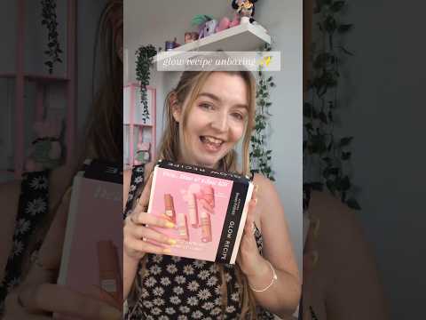 video unboxing Glow Recipe skincare set for her available at Heygirl.pk for delivery in Pakistan. 