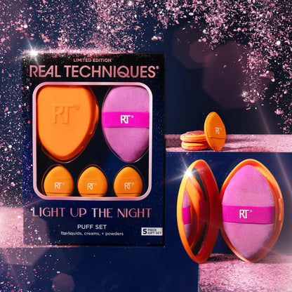 Shop Real Techniques makeup puff gift set for her available at Heygirl.pk for cash on delivery in Pakistan.