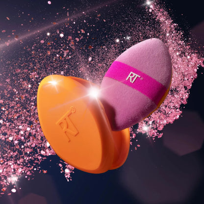 Shop Real Techniques makeup puff gift set for her available at Heygirl.pk for cash on delivery in Pakistan.