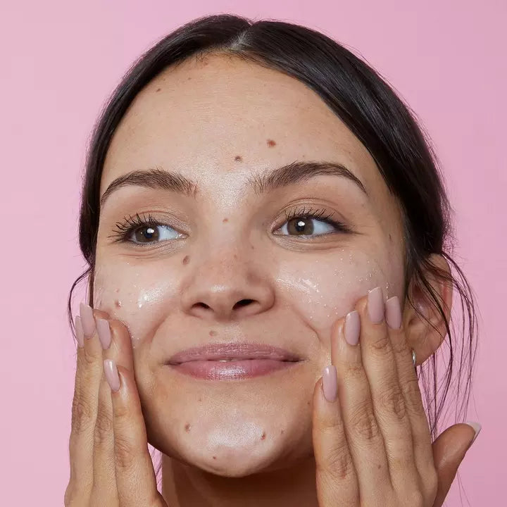 image showing Pakistani girl using Soap & Glory Face Wash with Vitamin C available at Heygirl.pk for delivery in Pakistan.